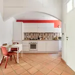 Luxury - Commodilla - Metro B Garbatella Roma